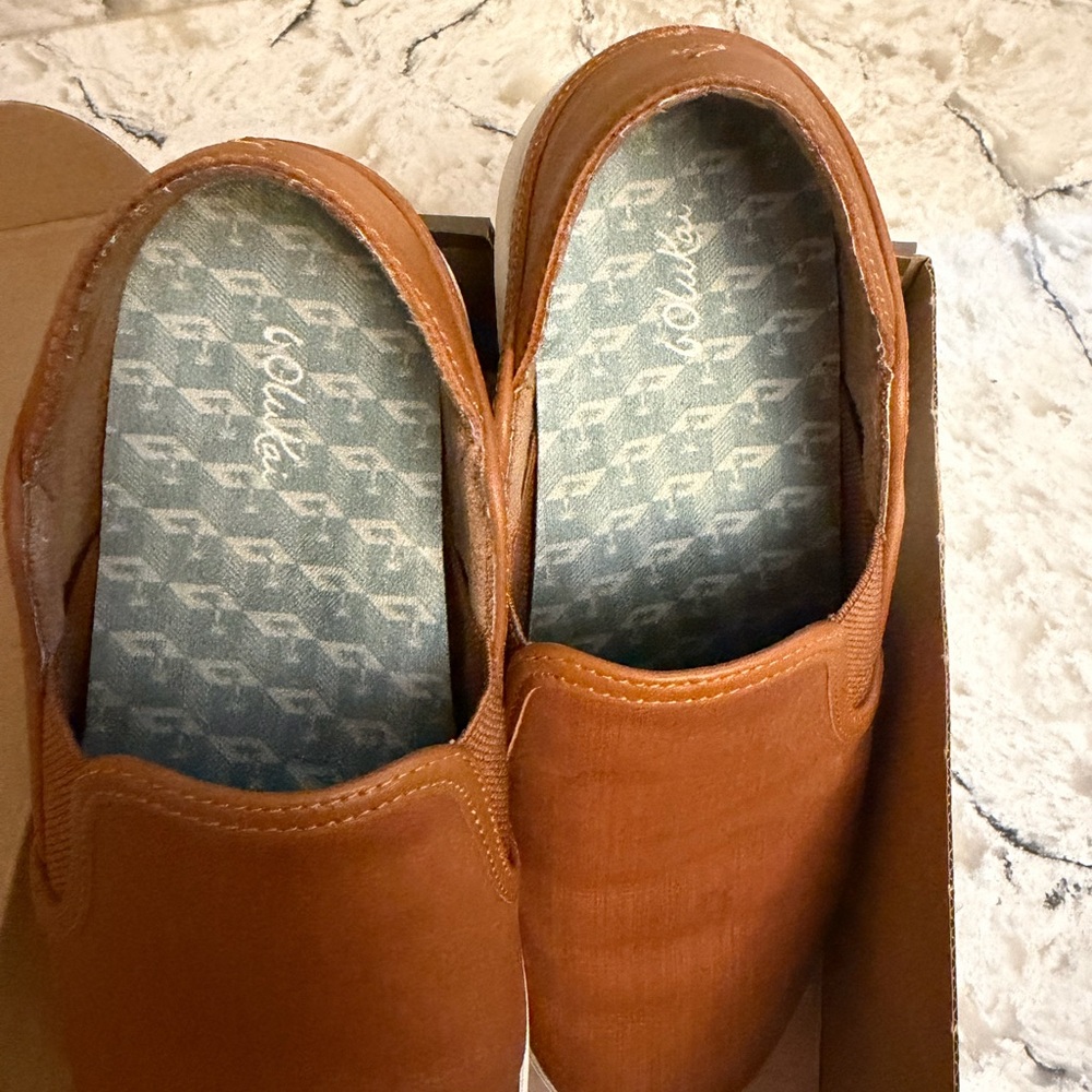 OluKai Women's Fox Slip-On Shoes - Picture 6 of 7